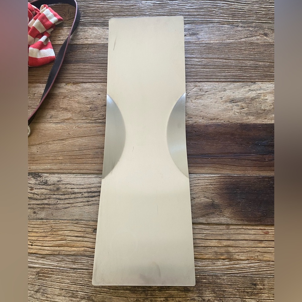 Beautiful, stainless tray, very modern